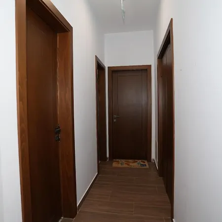 Agroturizem Dr Bizhga Golem (Gjirokaster)