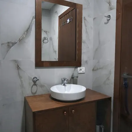 Guest house Agroturizem Dr Bizhga Golem (Gjirokaster)