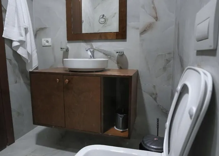 Agroturizem Dr Bizhga Konukevi Golem (Gjirokaster)