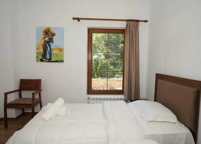 Agroturizem Dr Bizhga Golem (Gjirokaster)