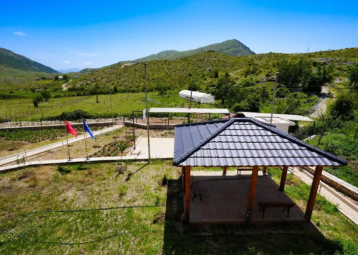 Agroturizem Dr Bizhga Golem (Gjirokaster)