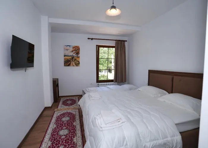 Gasthuis Agroturizem Dr Bizhga Golem (Gjirokaster)