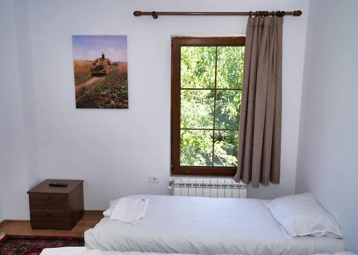 Agroturizem Dr Bizhga * Golem (Gjirokaster)